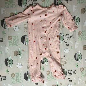 🛍️ Carter’s Button Sleeper